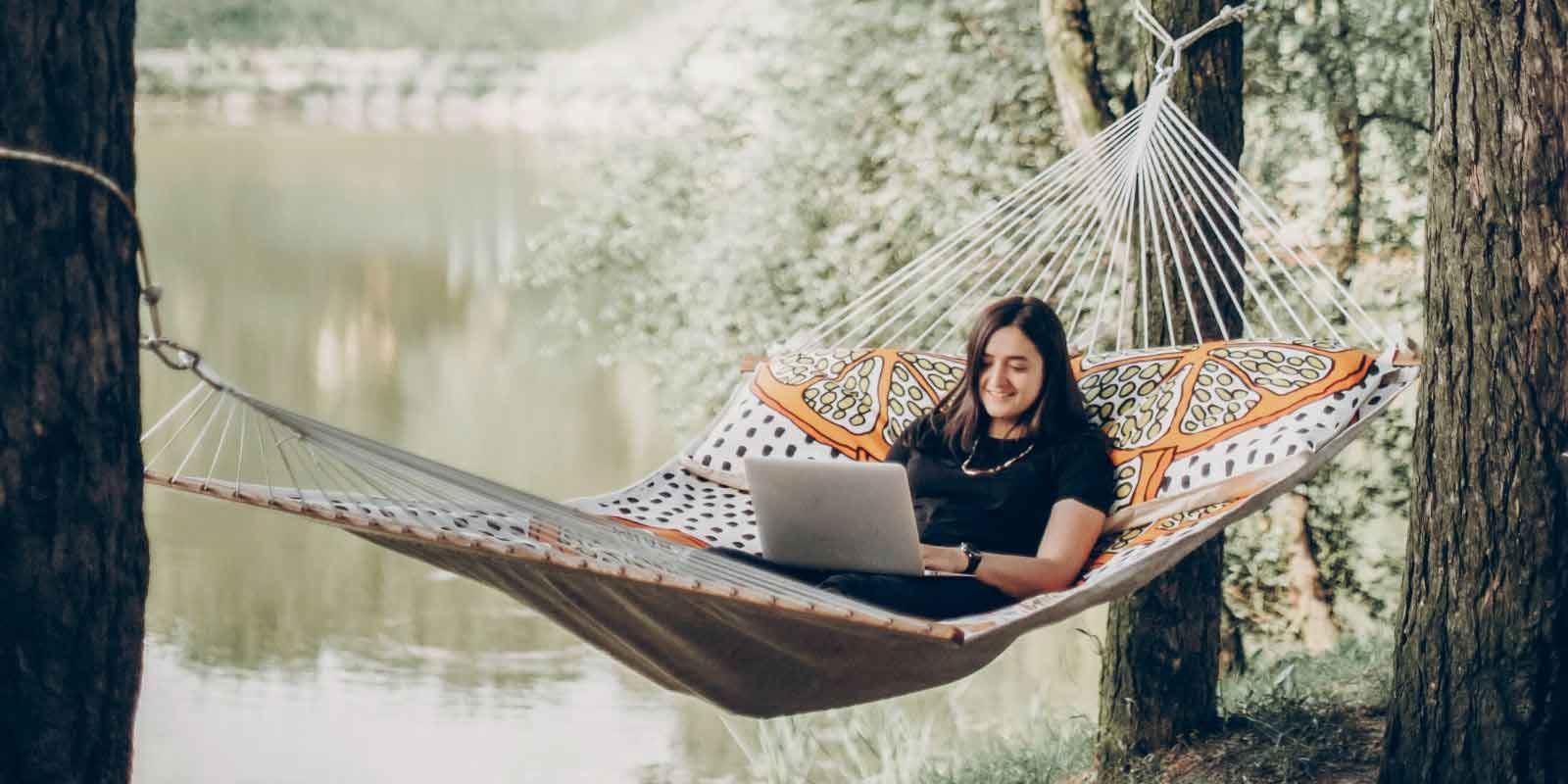 Is Working Remotely Right For Me? [+ How To Be Productive When You're