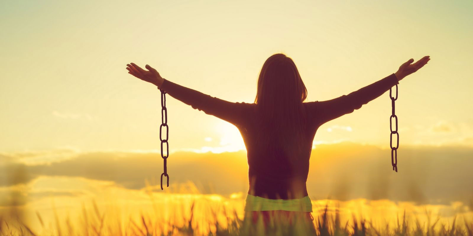 20 Things to Let Go of Now if You Want to Live a Blissful Life (2024